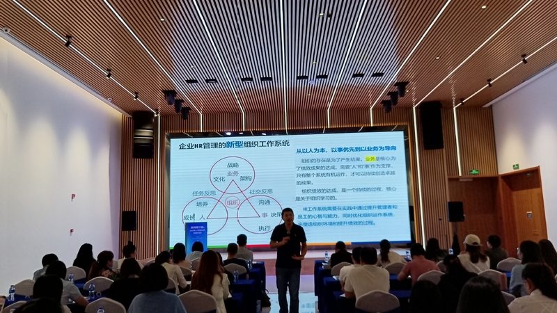 杭州猎头服务：厂家直销的优缺点解析
